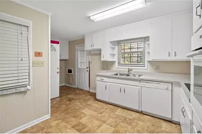 3150 Stonewall Tell Road, Atlanta, GA 30349 - Photo 8