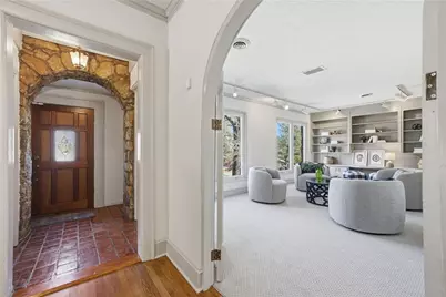 761 E Morningside Drive NE, Atlanta, GA 30324 - Photo 2