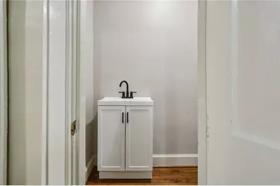 22 Peachtree Hills Avenue NE, Atlanta, GA 30305 - Photo 22