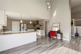 4047 Meadow Way, Marietta, GA 30066 - Photo 10