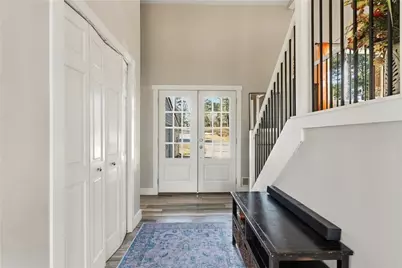 4047 Meadow Way, Marietta, GA 30066 - Photo 4