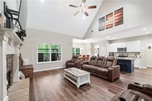 240 Oakwood Dr, Commerce, GA 30529 - Photo 8