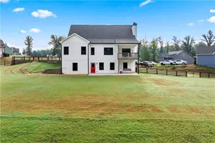 240 Oakwood Dr, Commerce, GA 30529 - Photo 46