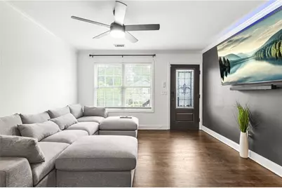 545 Elmwood Road NW, Atlanta, GA 30318 - Photo 2