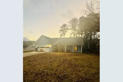 2371 Bankston Circle, Snellville, GA 30078 - Photo 4