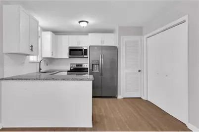 3033 Parkside Court, Snellville, GA 30078 - Photo 8