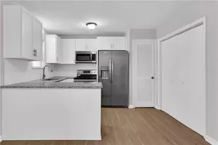 3033 Parkside Ct, Snellville, GA 30078 - Photo 8