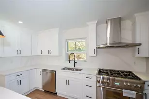 1610 Chateau Dr, Atlanta, GA 30338 - Photo 10