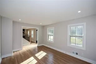 1610 Chateau Dr, Atlanta, GA 30338 - Photo 4