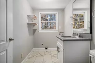 4521 S Roberts Dr, Sugar Hill, GA 30518 - Photo 14