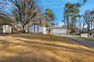 2579 Country Club Dr, Conyers, GA 30013 - Photo 2