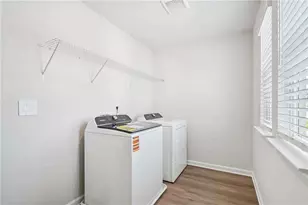 401 Tallulah Ln, Grayson, GA 30017 - Photo 34