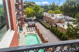 3820 Roswell Rd NE, Atlanta, GA 30342 - Photo 20