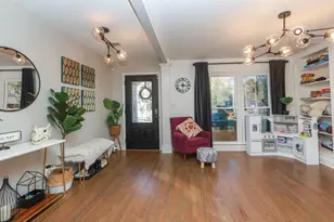 9900 Barston Ct, Alpharetta, GA 30022 - Photo 2