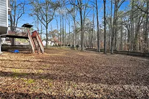 3282 Eloise Dr, Powder Springs, GA 30127 - Photo 4