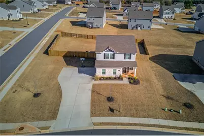 802 Robbie Lane, Monroe, GA 30655 - Photo 2