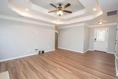 75 Bretts Bend, Sharpsburg, GA 30277 - Photo 6