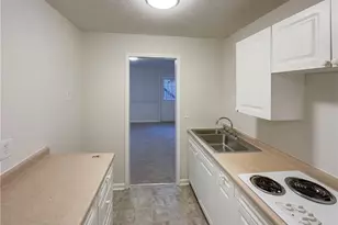 290 Trelawney Dr, Covington, GA 30016 - Photo 6