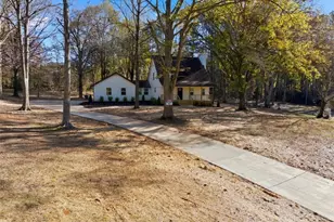 1178 Redwine Rd, Fayetteville, GA 30215 - Photo 8