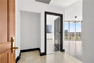 700 Park Regency Pl NE, Atlanta, GA 30326 - Photo 12