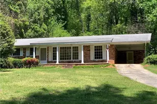 2703 Arrowood Dr, East Point, GA 30344 - Photo 2