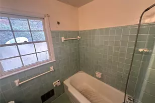 2703 Arrowood Dr, East Point, GA 30344 - Photo 10