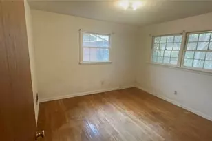 2703 Arrowood Dr, East Point, GA 30344 - Photo 6