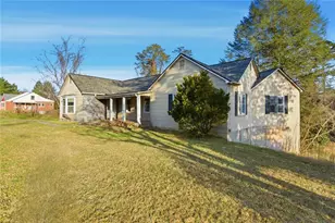 1805 Blue Ridge Dr, Blue Ridge, GA 30513 - Photo 4