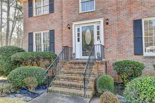 1093 Washington Lee Dr SW, Lilburn, GA 30047 - Photo 4