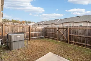 6395 Shalks Xing Dr, Lithonia, GA 30058 - Photo 22