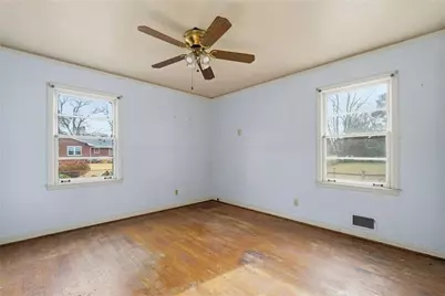 1655 Lucelle Avenue, Stone Mountain, GA 30087 - Photo 16