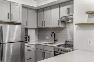 2285 Peachtree Rd NE, Atlanta, GA 30309 - Photo 16