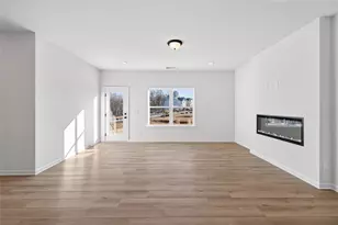 2335 Ravencliff Dr, Austell, GA 30168 - Photo 8