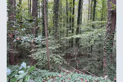 1095 Nawench Drive, Atlanta, GA 30327 - Photo 14