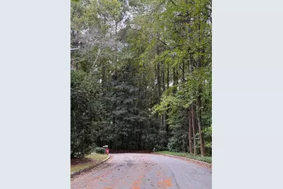 1095 Nawench Drive, Atlanta, GA 30327 - Photo 16