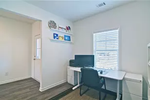 4630 Hemlock Dr SW, Austell, GA 30106 - Photo 16