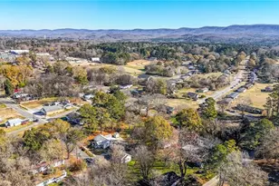 562 Highland Ave, Summerville, GA 30747 - Photo 8