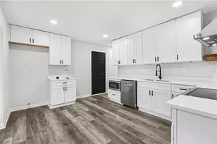 2355 Burdett Ridge Dr, Atlanta, GA 30349 - Photo 12