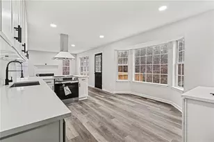 2355 Burdett Ridge Dr, Atlanta, GA 30349 - Photo 14