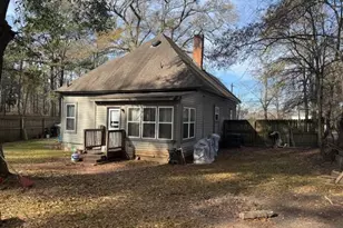 1735 Bolton Rd NW, Atlanta, GA 30318 - Photo 6