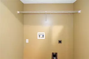 731 Bridgewood Ct, Lithonia, GA 30058 - Photo 36