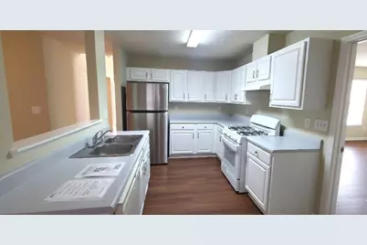 4915 Lakebrooke Run, Stone Mountain, GA 30087 - Photo 8