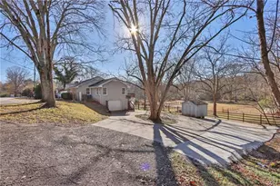 230 Danielsville St, Jefferson, GA 30549 - Photo 20