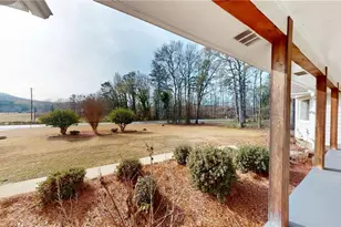 1042 Mission Rd SW, Cartersville, GA 30120 - Photo 6