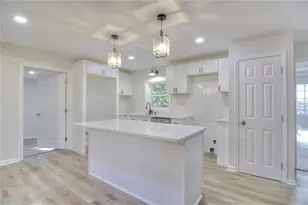1215 Sheppard Pl, Stone Mountain, GA 30083 - Photo 6