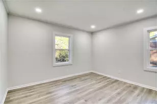 1215 Sheppard Pl, Stone Mountain, GA 30083 - Photo 18