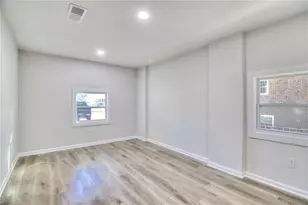 1215 Sheppard Pl, Stone Mountain, GA 30083 - Photo 16