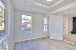 1215 Sheppard Pl, Stone Mountain, GA 30083 - Photo 10