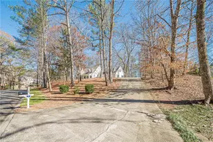 34 Johnston Row NW, Cartersville, GA 30121 - Photo 2