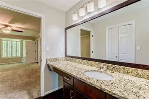 1 Plantation Dr NE, Atlanta, GA 30324 - Photo 20